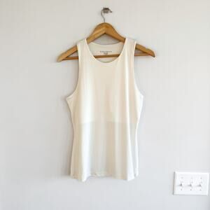 Kiragrace Travel Crew Neck Lined Stretch Tank Top Cream L